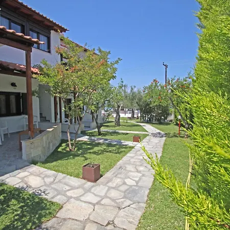 Alexandra Polychrono